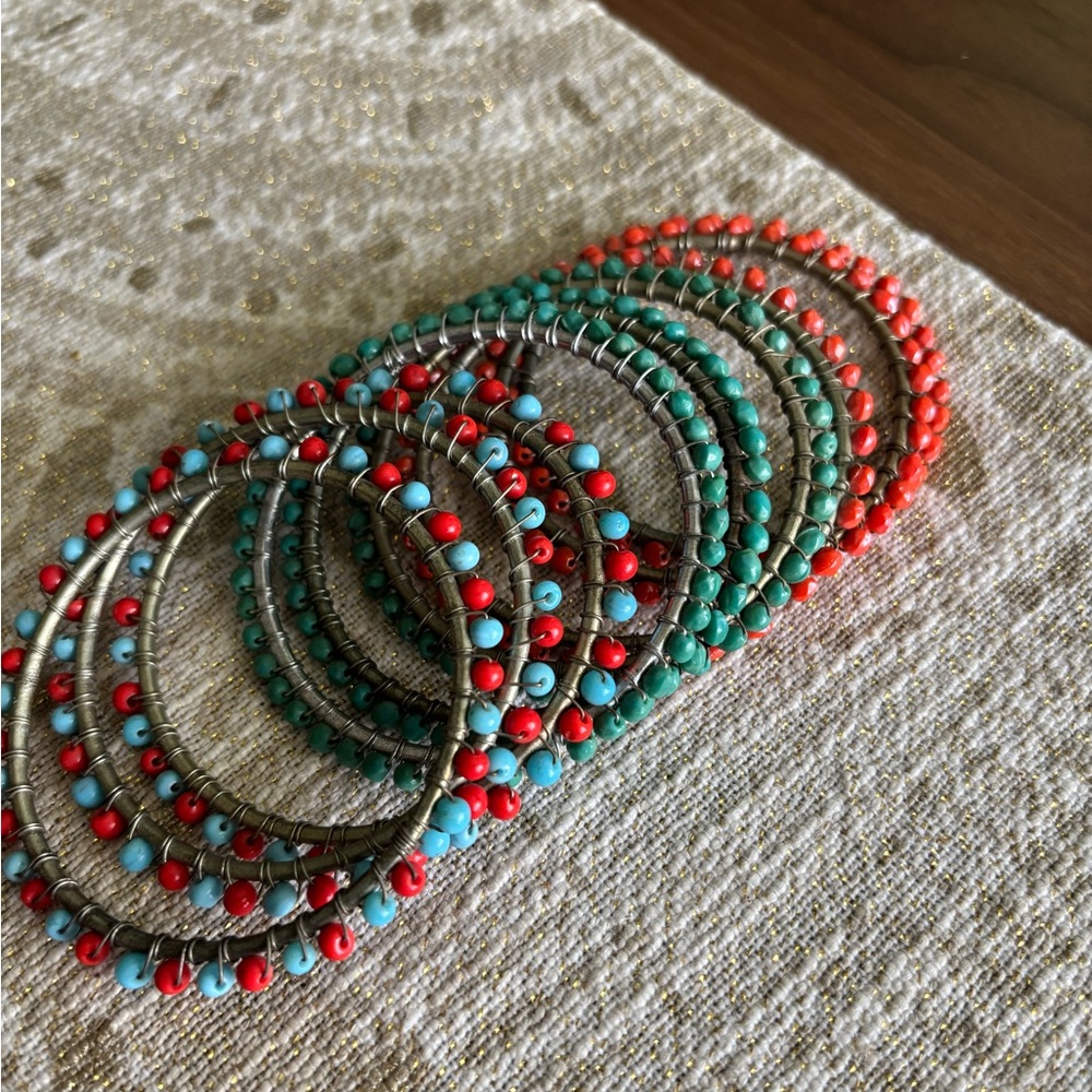 Bracelets - Picture 5 of 9